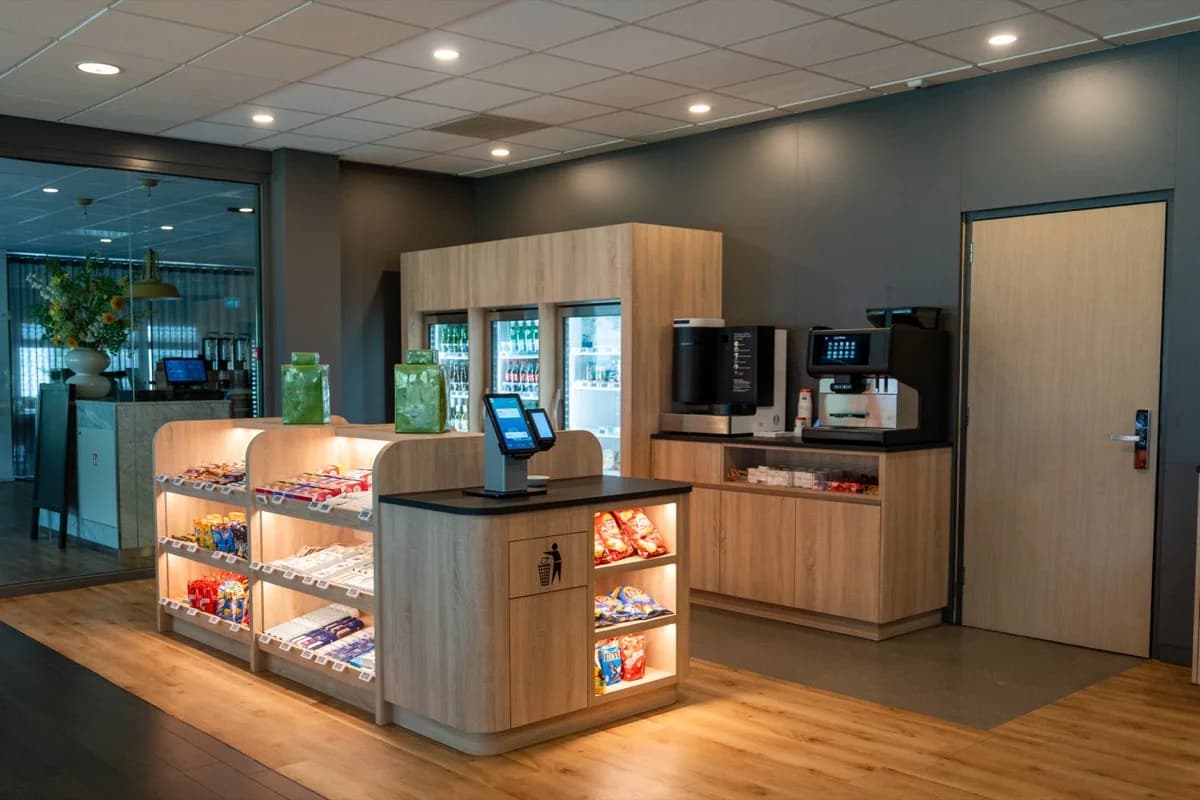 Amrâth Airport — Rotterdam, onbemande hotelwinkel